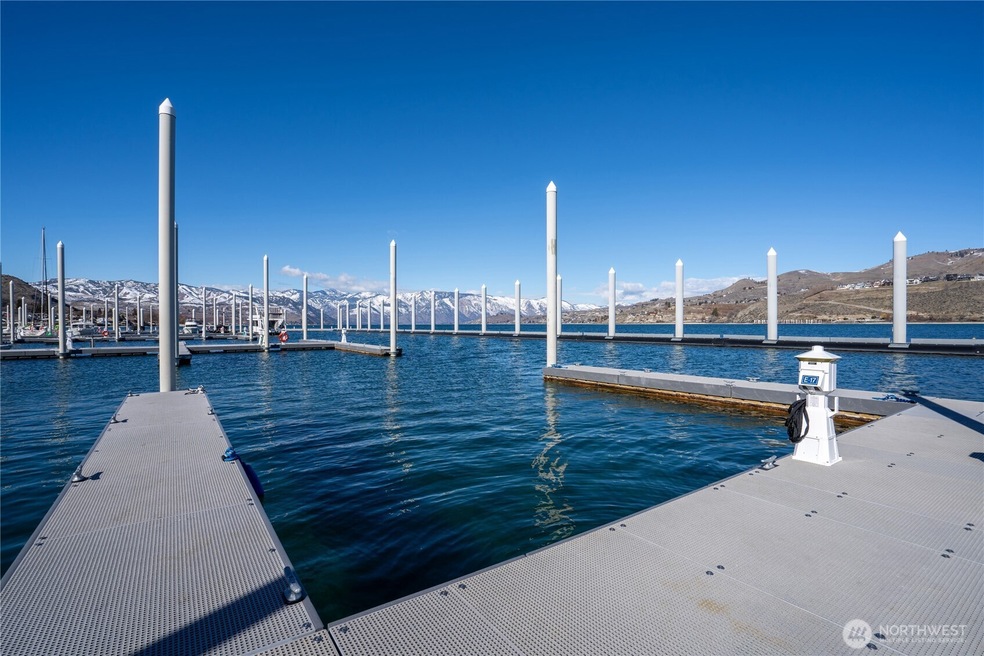 1350 W Woodin Ave unit E17, Chelan, WA 98816 - photo 1