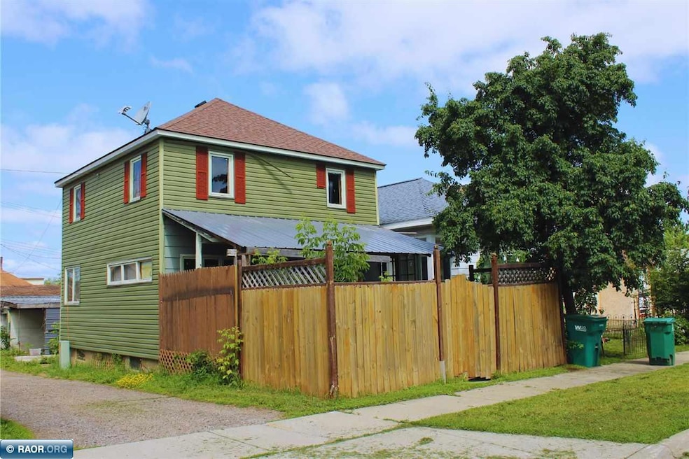 117 Frantz St, Buhl, MN 55713 - photo 1