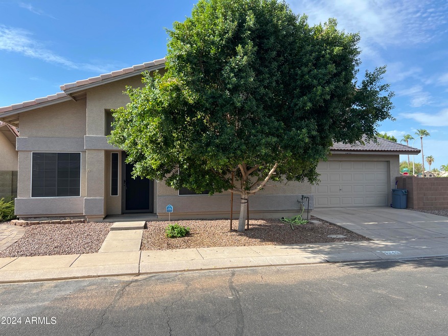 1249 E Hearne Way, Gilbert, AZ 85234 - photo 1