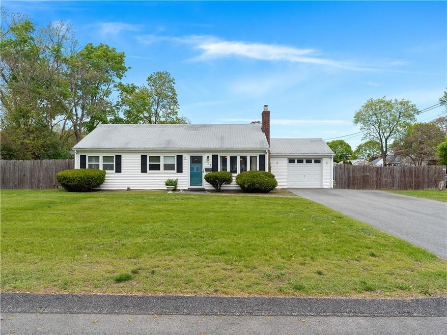 139 Underwood Ave, Warwick, RI 02888 - photo 1