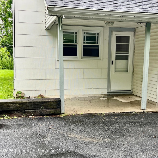 208 1st St unit 1, Dalton, PA 18414 - photo 1