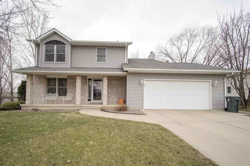 2807 W 3rd St, Cedar Falls, IA 50613 - photo 1