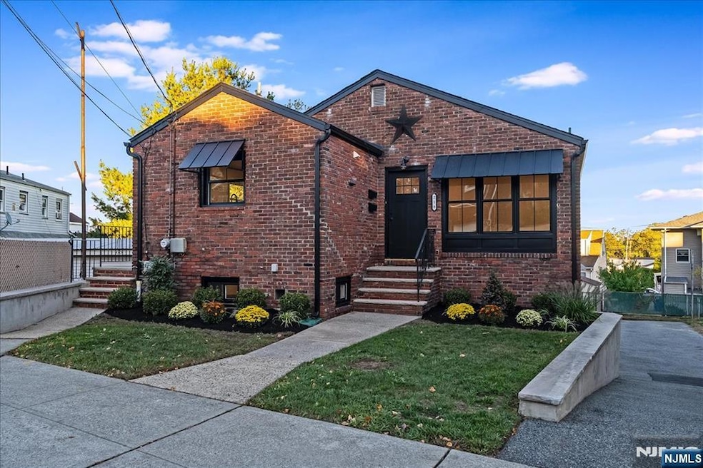 For Rent $2,600/month