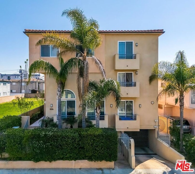 Sold $1,000,000 • Co-Listing Agent