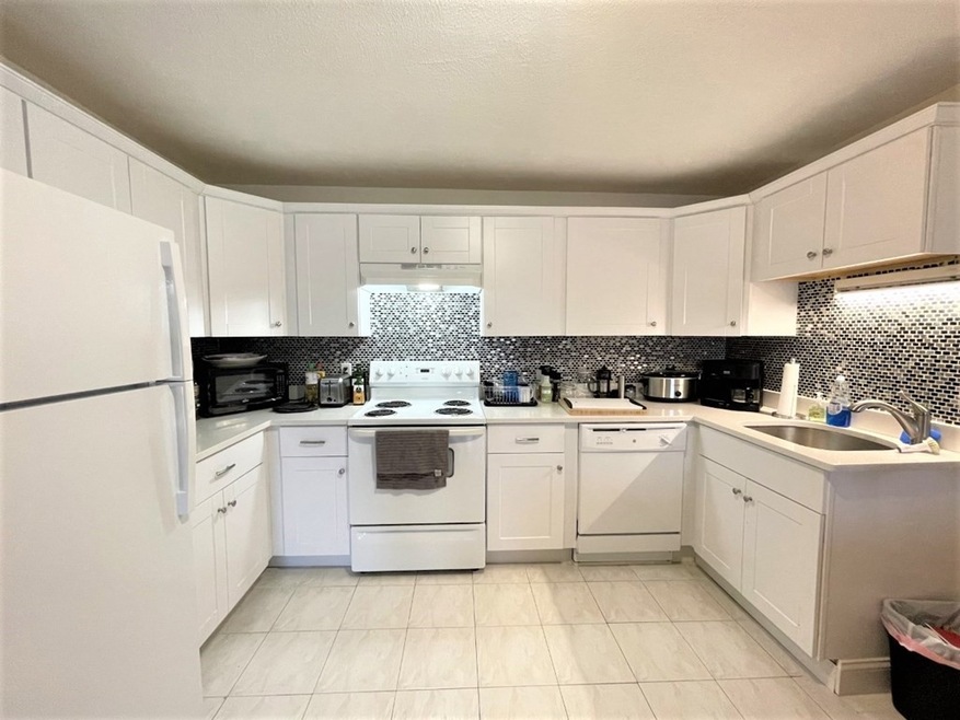 6 Mclean Place unit 10, Cambridge, MA 02140 - photo 1