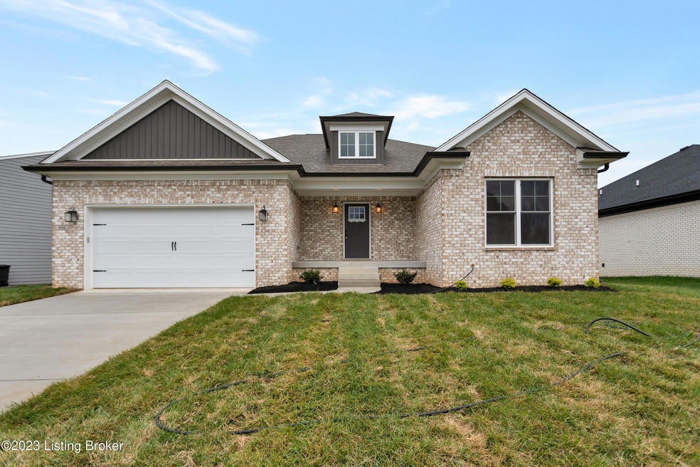 406 Williamsburg Dr, Mount Washington, KY 40047 - photo 1