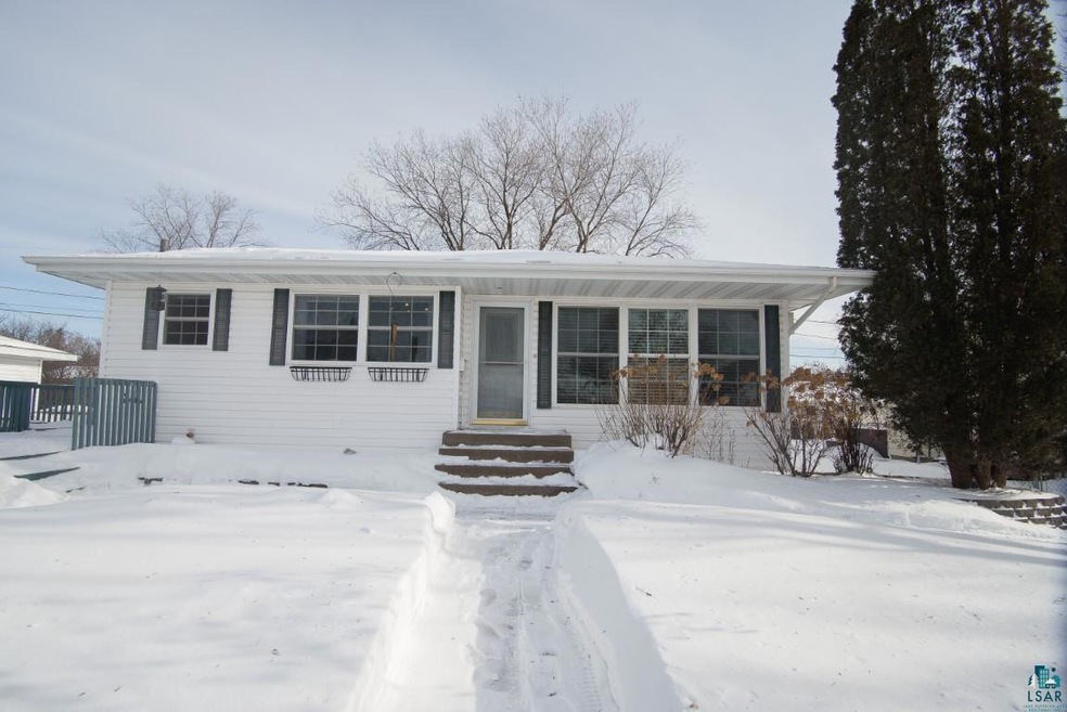 800 8th St, Cloquet, MN 55720 - photo 1