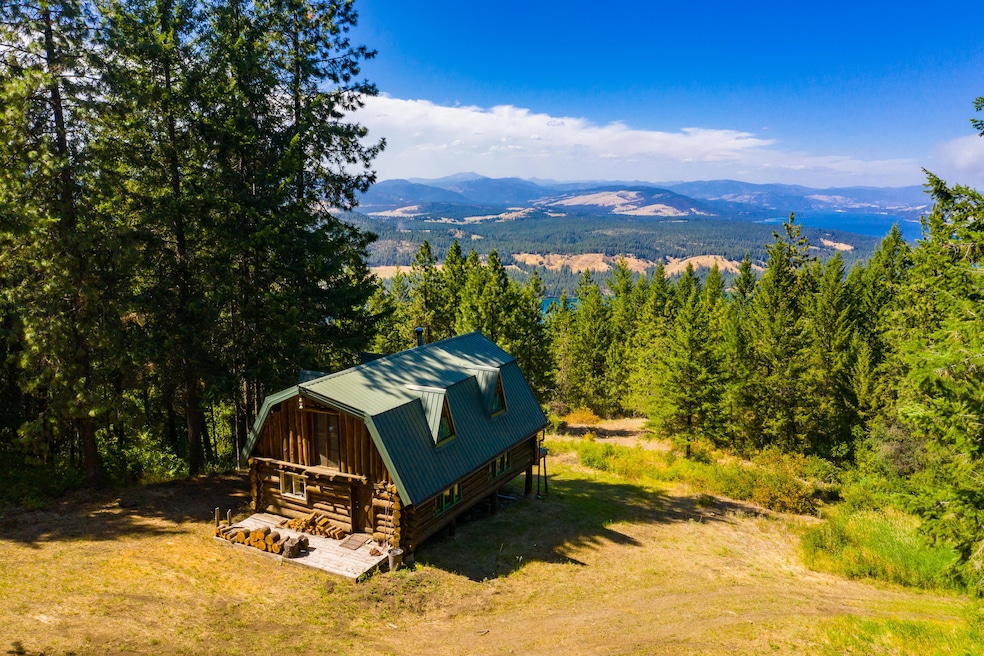 41XX Bissel Rd, Hunters, WA 99137 - photo 1