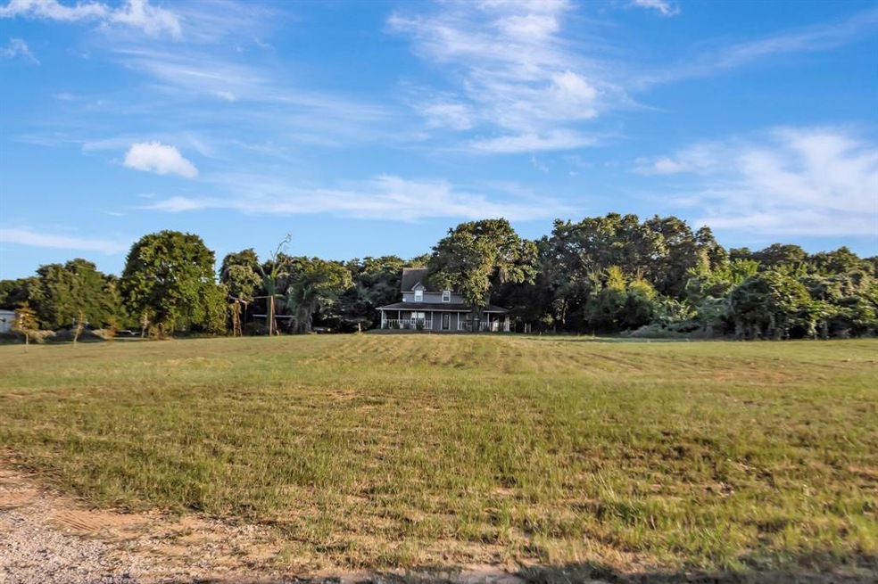 317 County Road 4770, Boyd, TX 76023 - photo 1