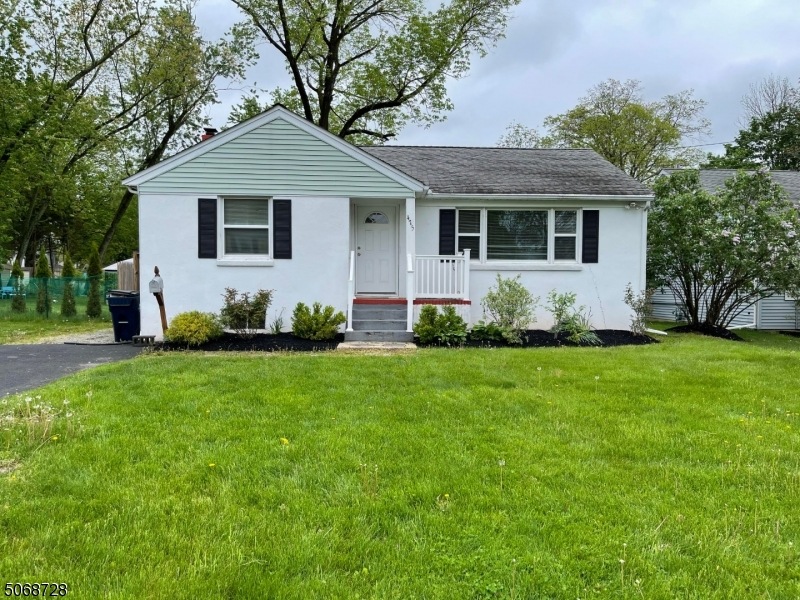 475 Whittier Ave, Piscataway, NJ 08854 - photo 1