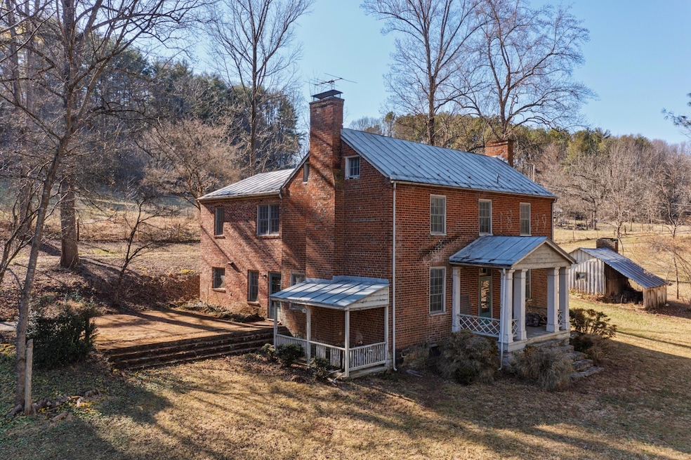 599 Lindsay Ln, Rockbridge Baths, VA 24473 - photo 1