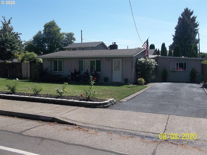 2270 Crescent Ave, Eugene, OR 97408 - photo 1