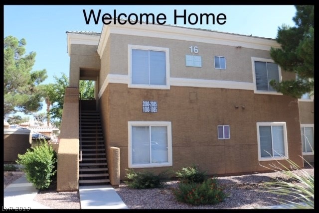 Upper end unit with No Condos Behind you adding Pr
