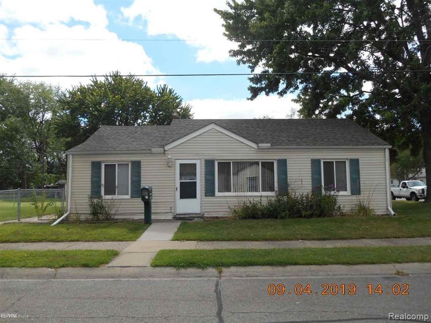 26610 Nagel St, Roseville, MI 48066 - photo 1