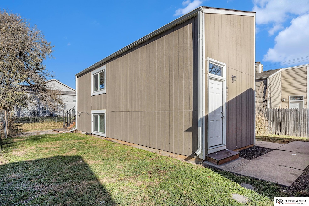 842 & 844 New Hampshire St, Lincoln, NE 68508 - photo 1