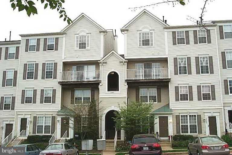 45485 Caboose Terrace unit 301, Sterling, VA 20166 - photo 1