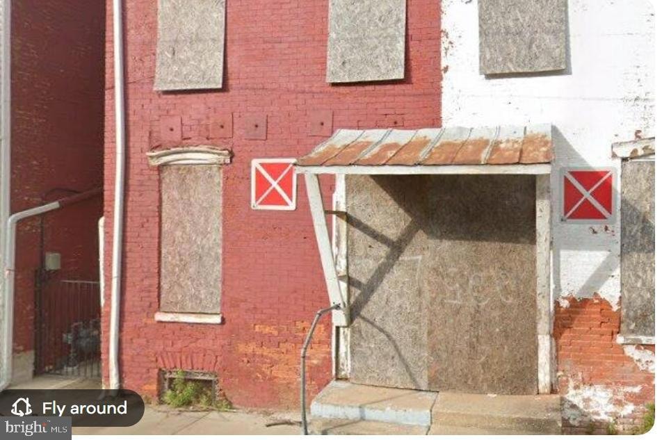 227 N Pine St, York, PA 17403 - photo 1