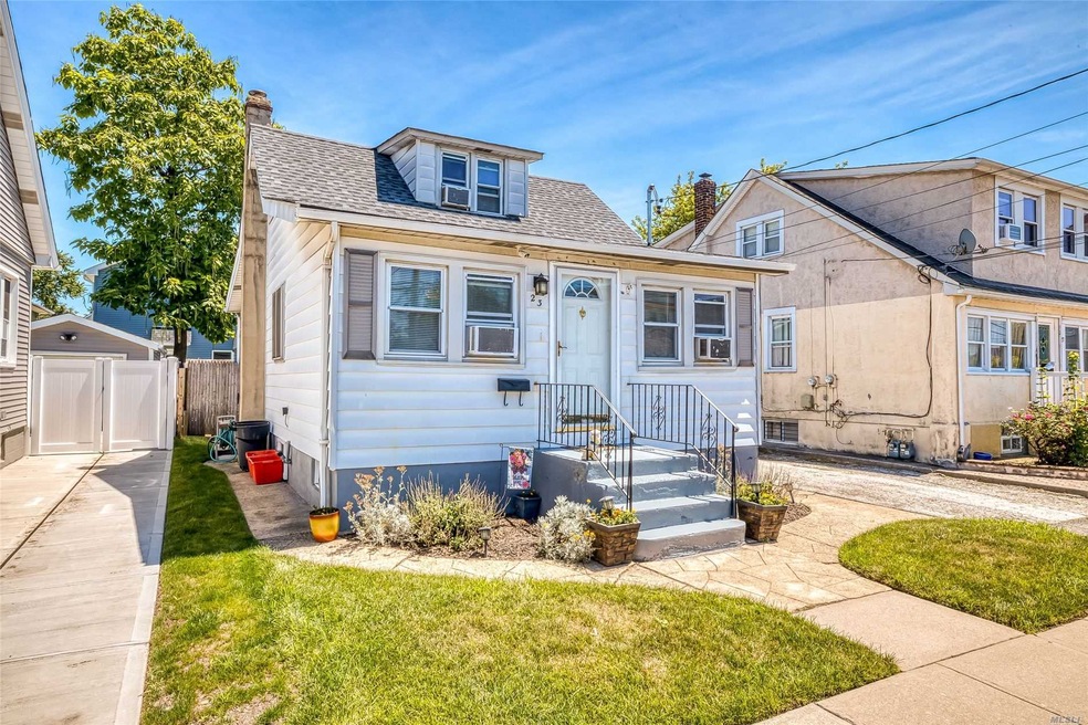 23 Evans Ave, Elmont, NY 11003 - photo 1