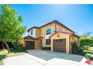 7658 Moorcroft Avenue