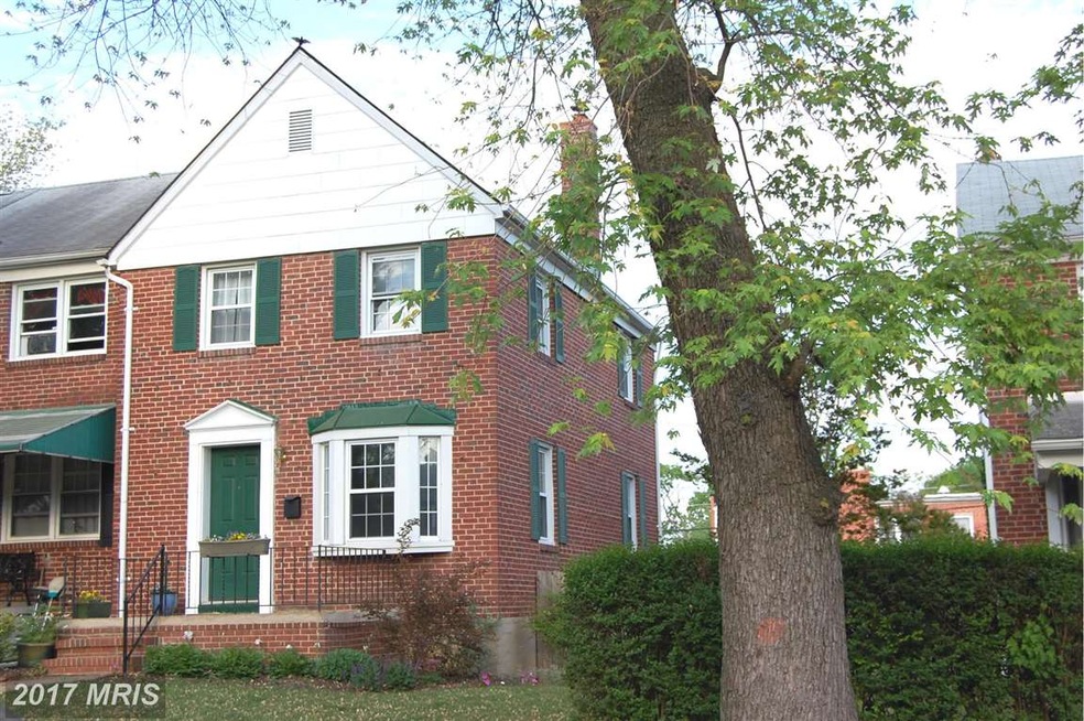 8633 Black Oak Rd, Parkville, MD 21234 - photo 1