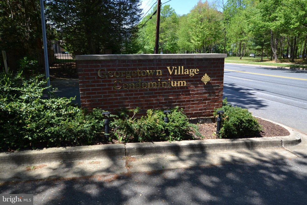 11409 Commonwealth Dr unit 201, Rockville, MD 20852 - photo 1