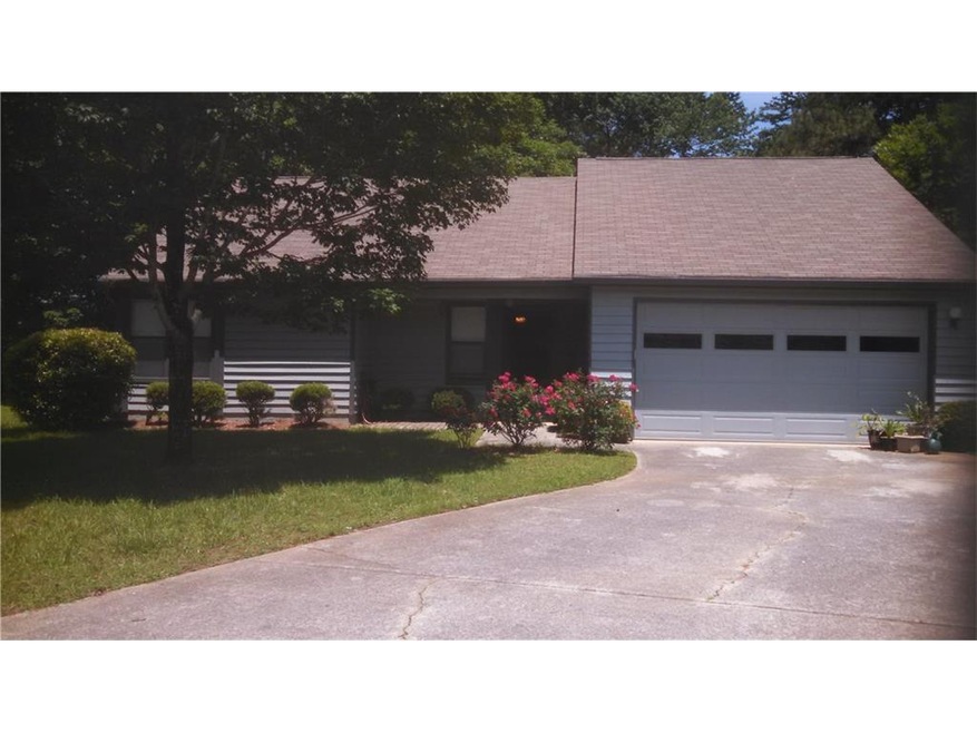 Very well maintained beautiful stepless ranch home