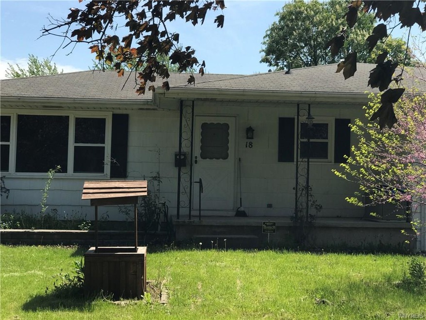 18 Greenwood Cir, North Tonawanda, NY 14120 - photo 1