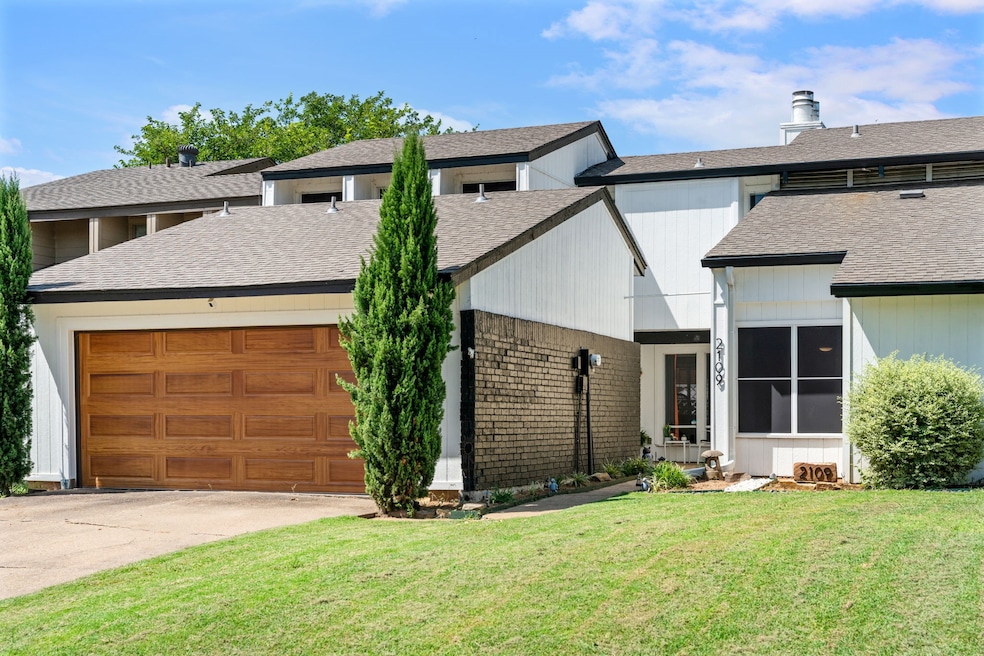 For Sale $325,000 • Co-Listing Agent
