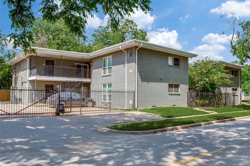 811 Skillman St, Dallas, TX 75214 - photo 1