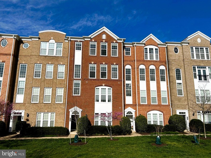 20652 Sibbald Square, Ashburn, VA 20147 - photo 1