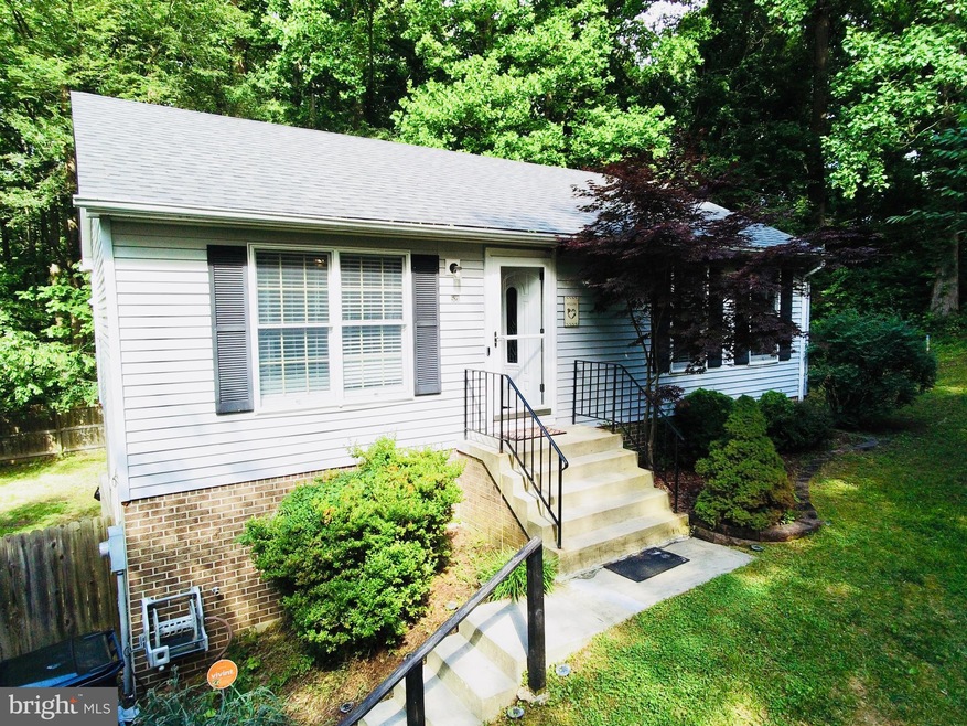 521 Paula Terrace, Prince Frederick, MD 20678 - photo 1