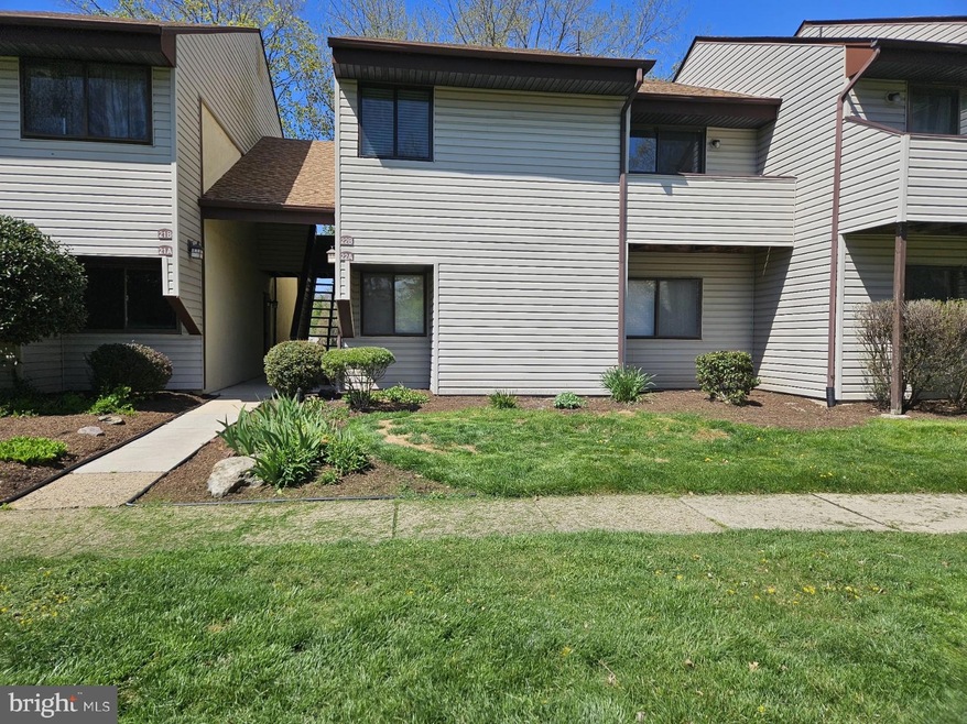 22 A E Daisy Ln, Mount Laurel, NJ 08054 - photo 1