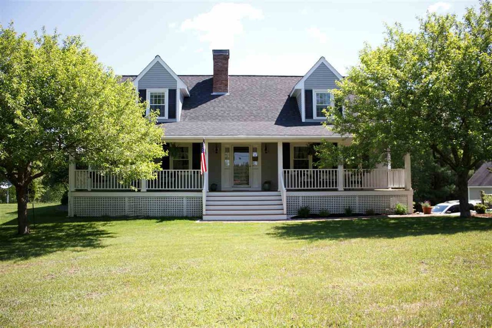 220 Twist Hill Rd, Dunbarton, NH 03046 - photo 1