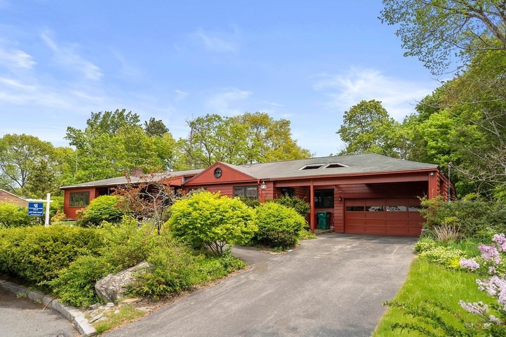 277 10th St, Lowell, MA 01850 - photo 1