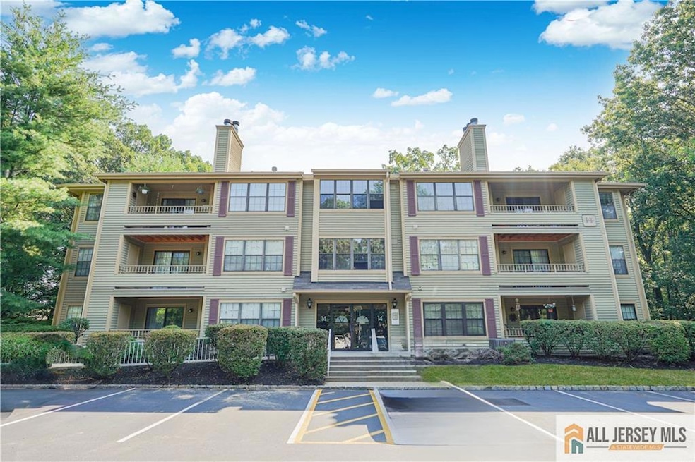 1410 Stoneridge Cir, Helmetta, NJ 08828 - photo 1