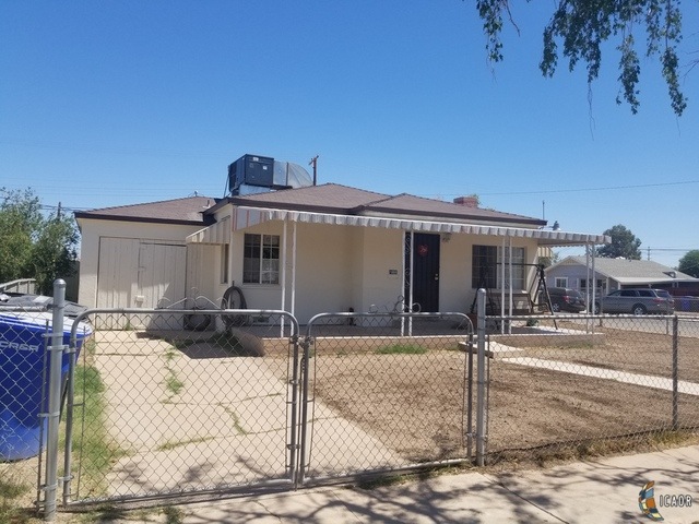 1000 W Euclid Ave, El Centro, CA 92243 - photo 1