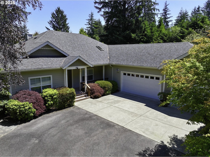 5500 Meadow Lake Way, Florence, OR 97439 - photo 1