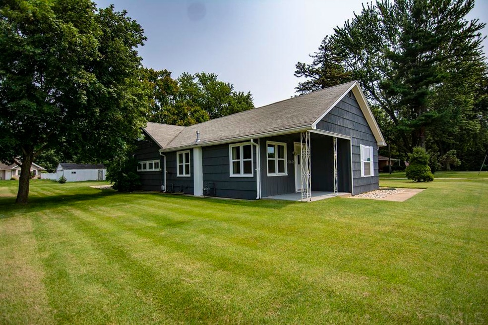 22671 Old Us 20, Elkhart, IN 46516 - photo 1