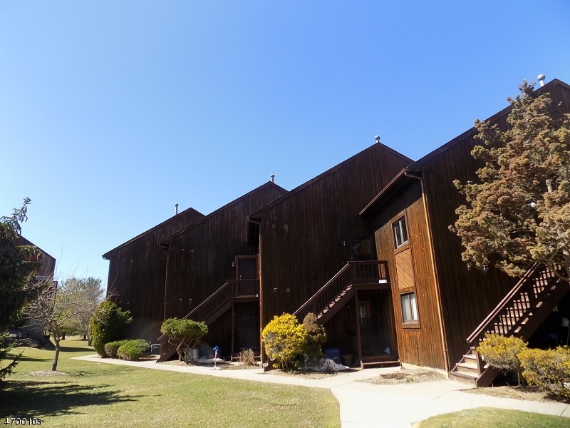 6 Le Touquet unit 7, Vernon, NJ 07462 - photo 1