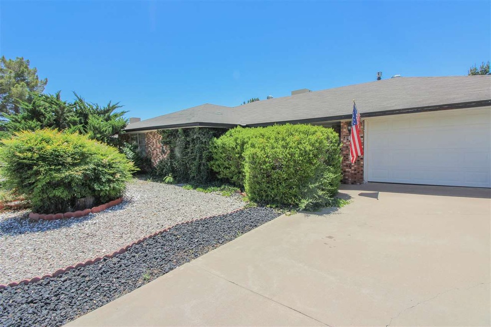 1413 Scenic Dr, Alamogordo, NM 88310 - photo 1