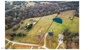 1218 Clark Ridge Rd, Louisville, KY 40023 - photo 1