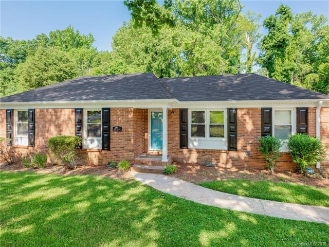 Welcome Home! Like New and Truly Move in Ready!