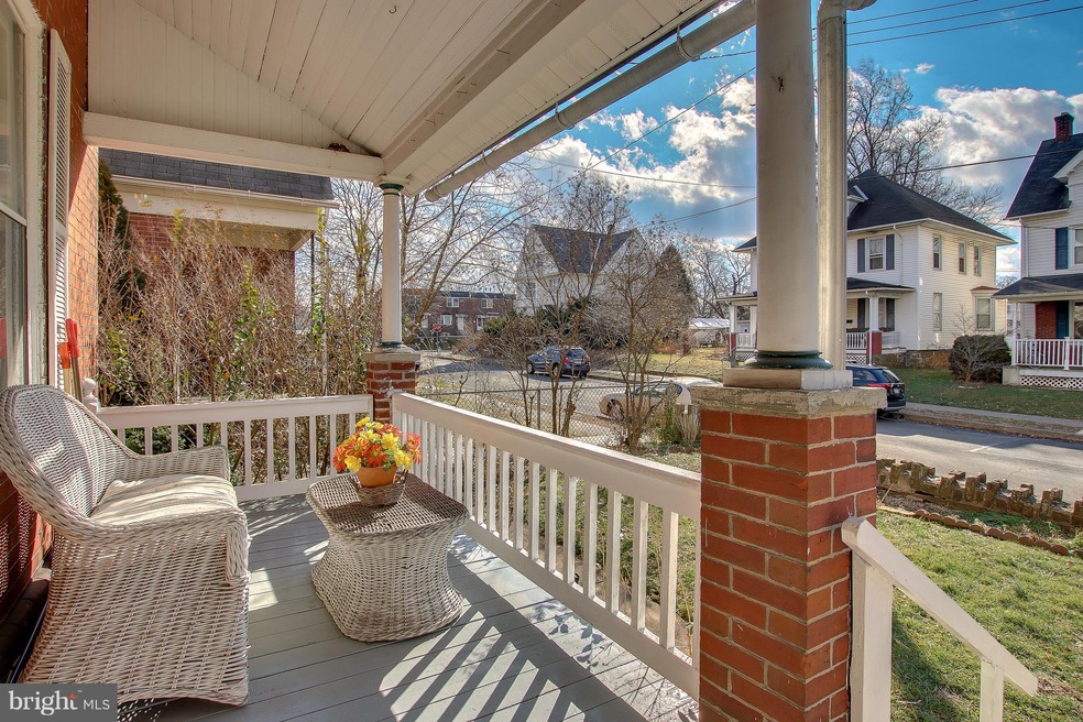 125 E 3rd St, Lansdale, PA 19446 - photo 1