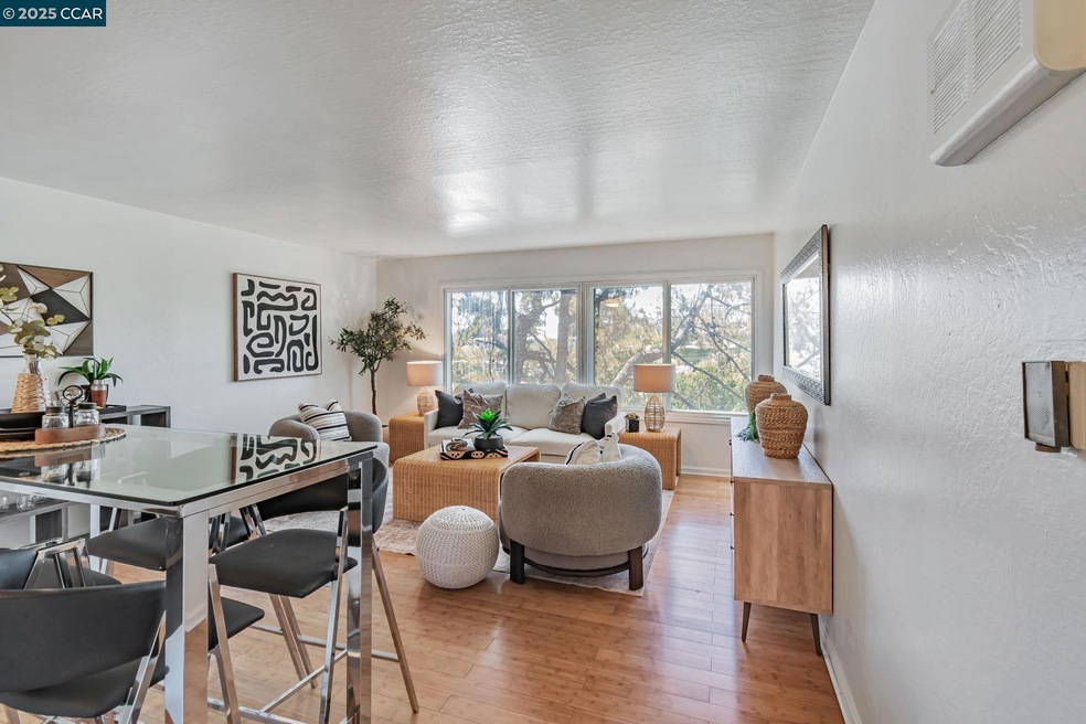 455 Crescent St Condominiums unit 207, Oakland, CA 94610 - photo 1