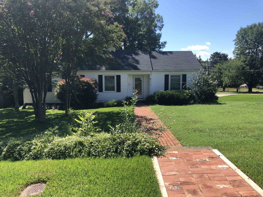 715 W 4th St, Siler City, NC 27344 - photo 1