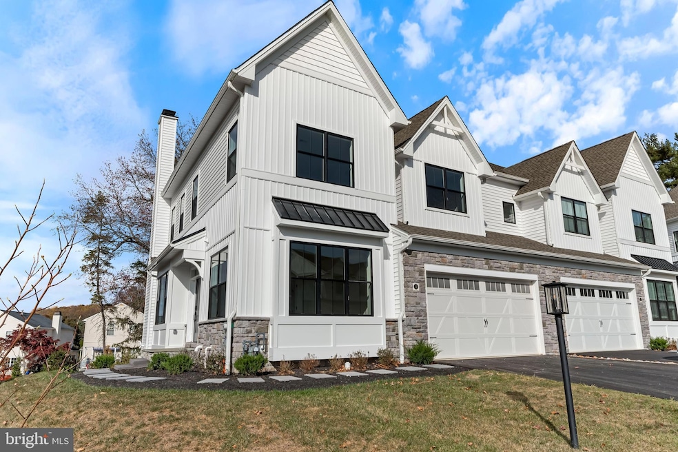 Sold $857,500 • Co-Listing Agent