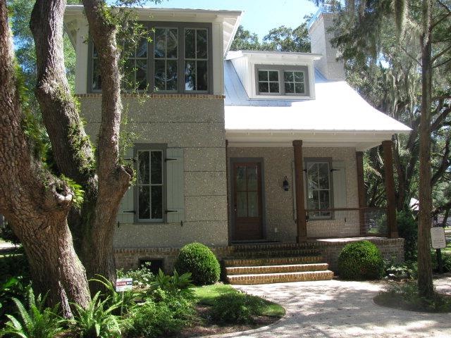 1067 Village Oaks Ln, Saint Simons Island, GA 31522 - photo 1