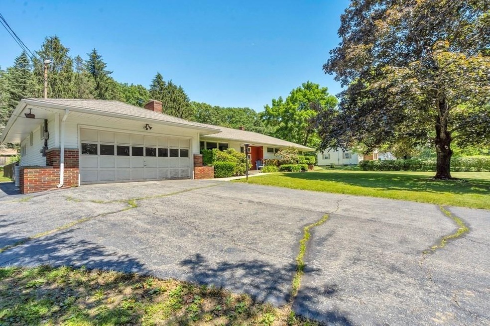 91 Lower Gore Rd, Webster, MA 01570 - photo 1