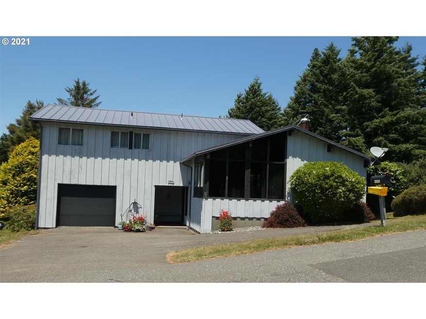 94325 Coldiron Hill Rd, Gold Beach, OR 97444 - photo 1