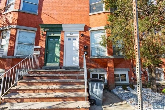 42 3rd St unit 2, Newark, NJ 07107 - photo 1
